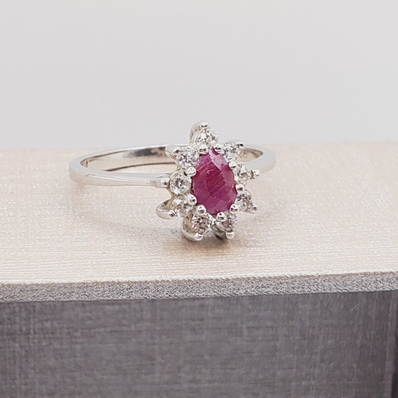 Ruby Ring - Picture 8 of 9